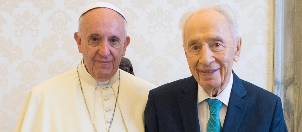 Papst Franziskus empfängt den ehemaligen Staatspräsidenten von Israel, Schimon Peres, zu einer Audienz im Vatikan.
