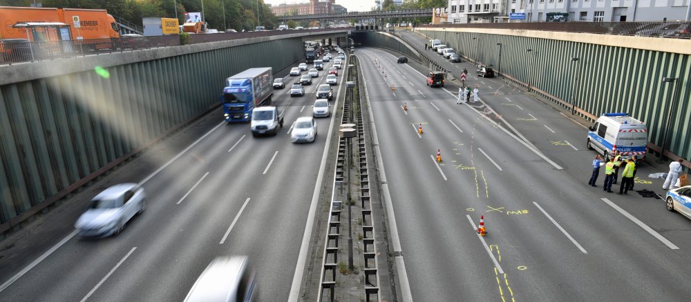 Mutmaßlicher Terroranschlag auf der Berliner Stadtautobahn