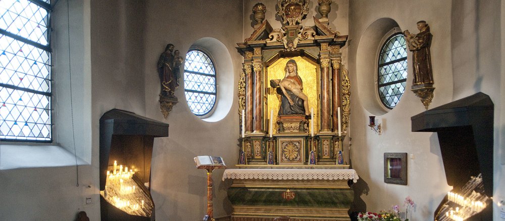 Wallfahrtskapelle von Bethen mit dem mittelalterlichen Gnadenbild.