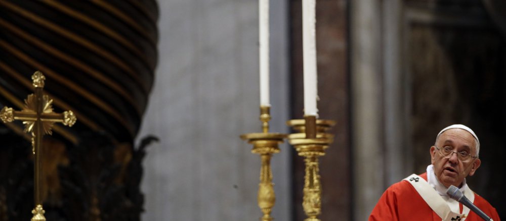 Paps Franziskus im Petersdom.
