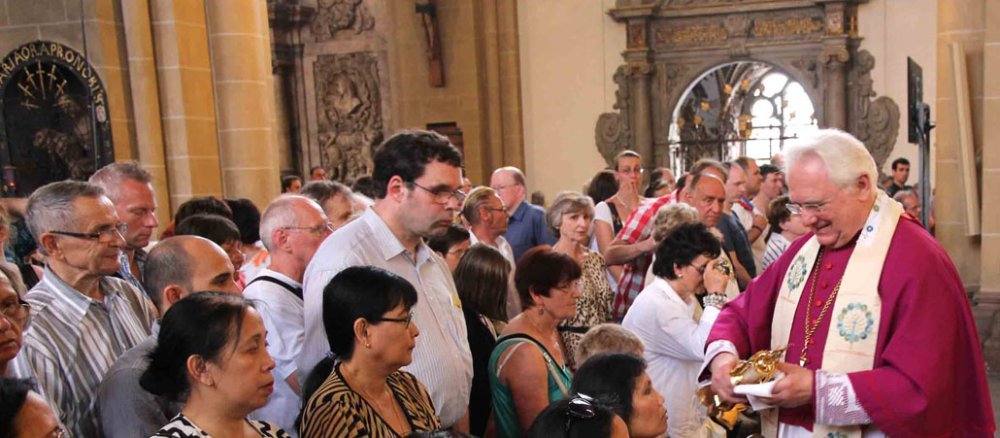 Mit der Erhebung der Reliquien des Heiligen Liborius und einer Pontifikalvesper eröffnete Erzbischof Hans-Josef Becker am 27. Juli 2013 in Paderborn das Liborifest.