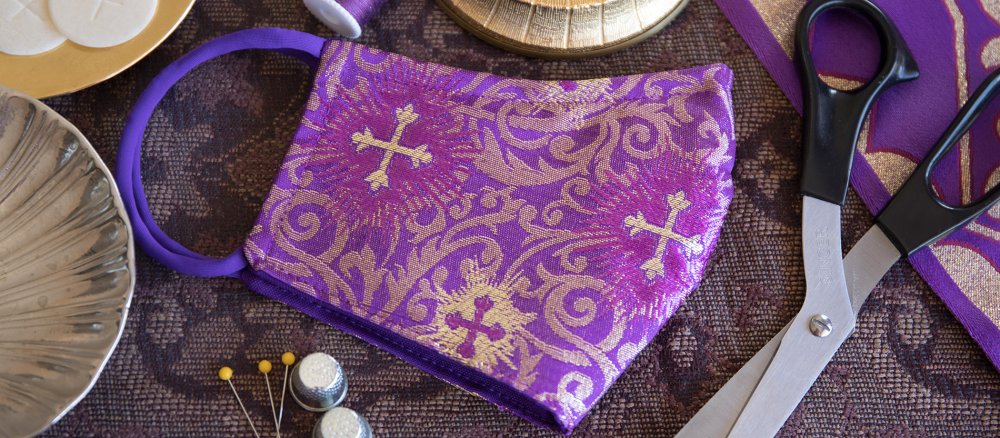 Liturgischer Mund-Nasen-Schutz in violett