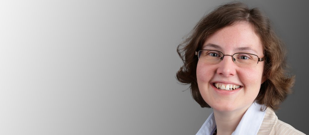 Porträt der 35j-ährigen Ariane Schroeder. Die Biologin und Theologin schrieb ihre Doktorarbeit über prädiktive Gendiagnostik.