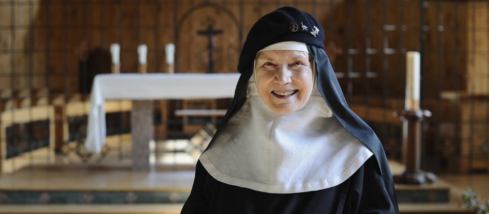 Schwester Dolores Hart im Porträt.