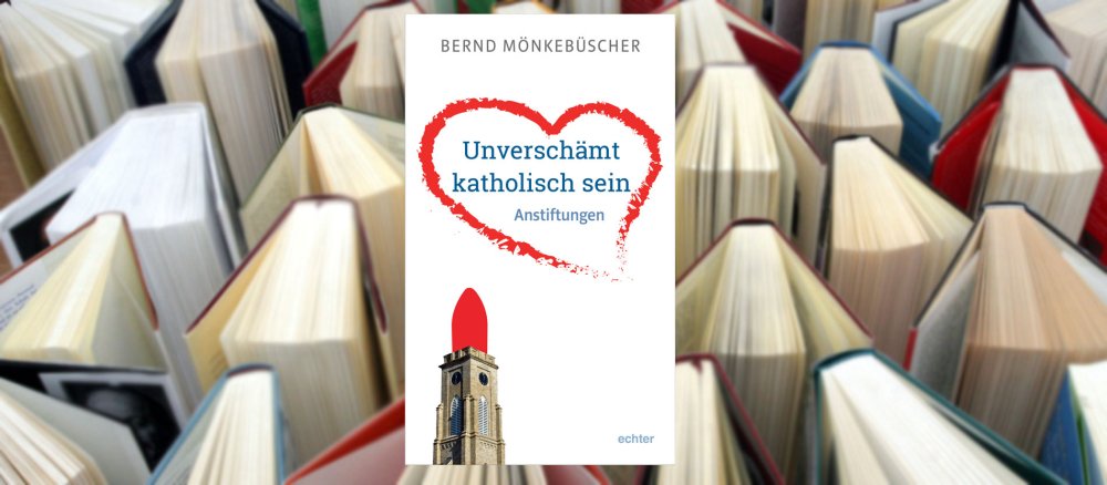 Ein Buchtitel vor dem Hintergrund aufgeschlagener Bücher