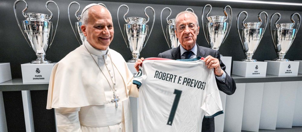 Papst Leo XIV. und Florentino Pérez, Präsident von Real Madrid.