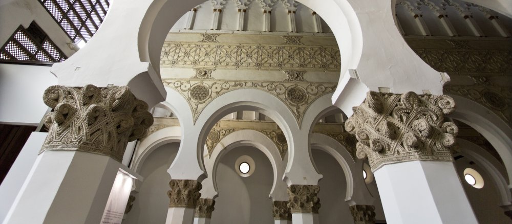 Die ehemalige Synagoge Santa María la Blanca in Toledo, Spanien.