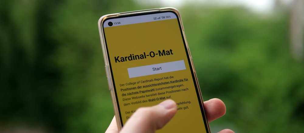 Der Kardinal-O-Mat auf einem Smartphone