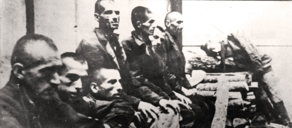 Serbische Gefangene im KZ Jasenovac