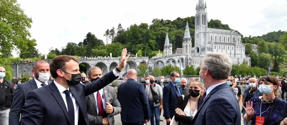 Frankreichs Staatspräsident in Lourdes
