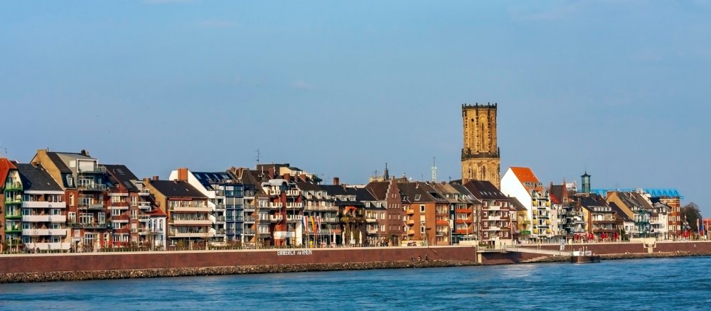 Blick über den Rhein nach Emmerich