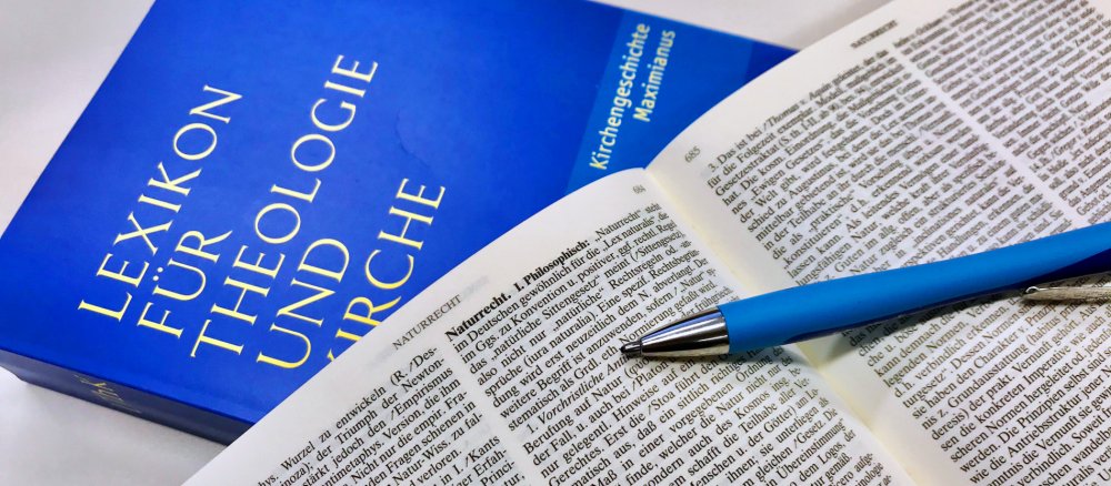 Eintrag zum Stichwort "Naturrecht" im Lexikon für Theologie und Kirche.