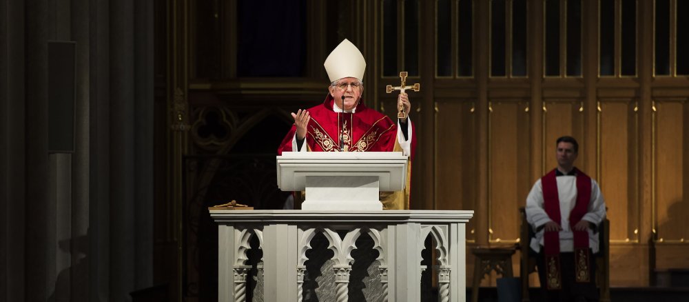 Kardinal Thomas Collins, der Erzbischof von Toronto, predigt in der Kathedrale St. Michael.