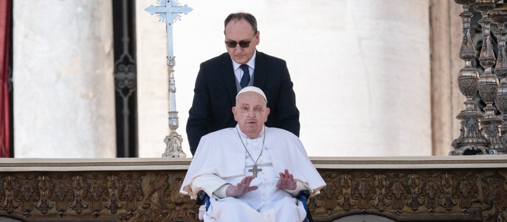 Papst Franziskus und sein Krankenpfleger Massimiliano Strappetti