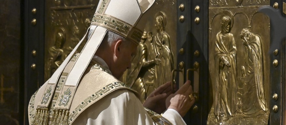 Papst Leo XIV. schließt die Heilige Pforte