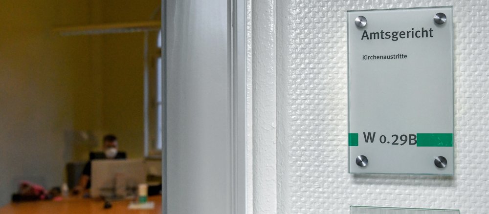 Eingang zum Büro für den Kirchenaustritt im Amtsgericht in Bonn