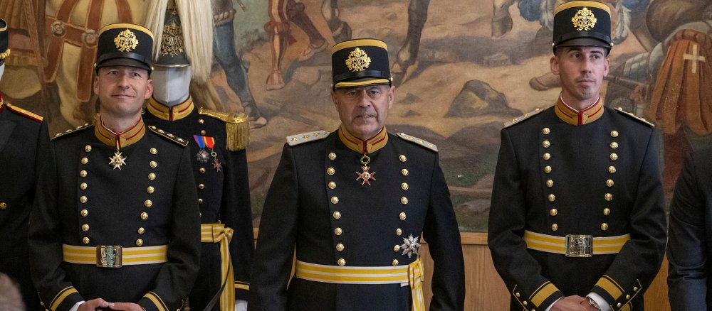 Schweizergardisten in der neuen Ausgeh-Uniform