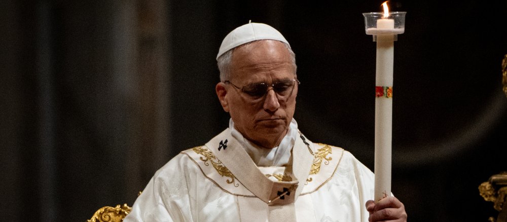 Papst Leo XIV. feiert die Osternacht