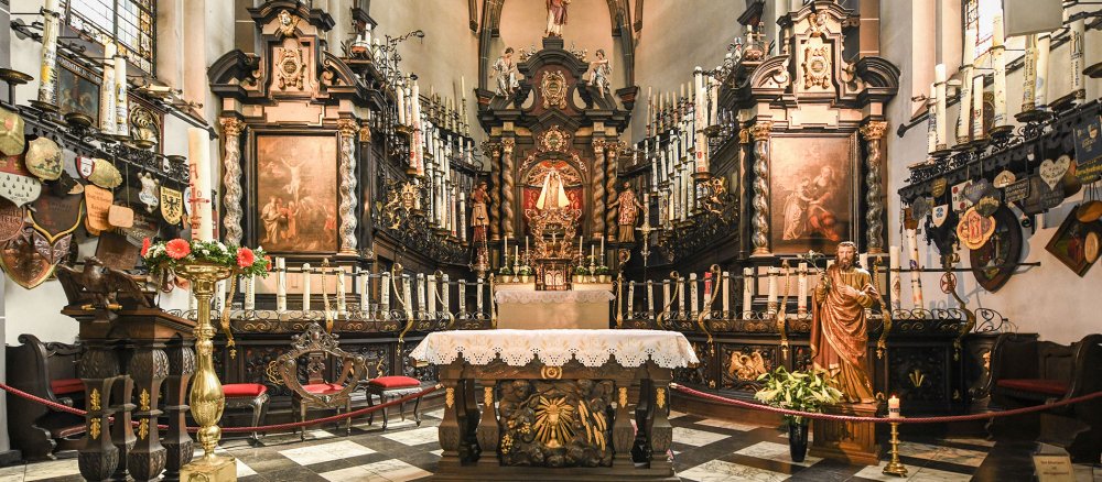 Altarbereich in der Kerzenkapelle im Marienwallfahrtsort Kevelaer
