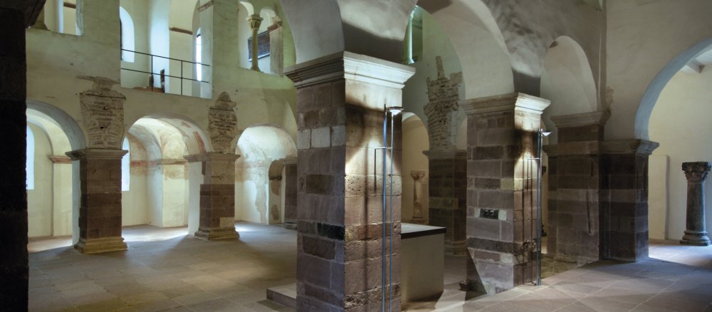 Der mittelalterliche Teil der Klosterkirche St. Stephanus und Vitus der ehemaligen Abtei Corvey.
