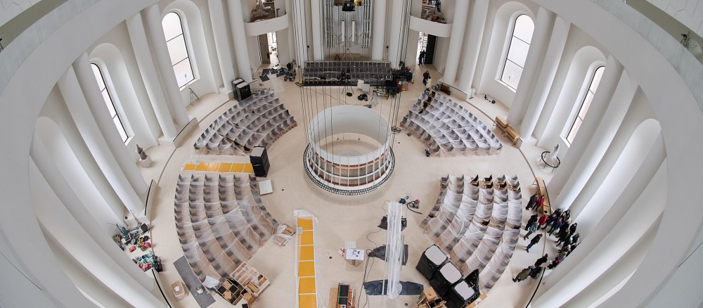 Blick in renovierte Berliner Sankt Hedwigs-Kathedrale