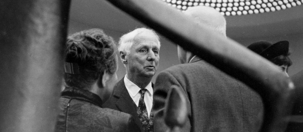 Der Künstler Max Ernst.