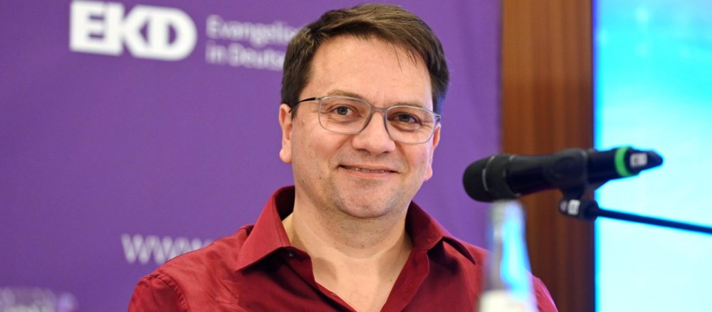 Edgar Wunder ist Sozialwissenschaftler.