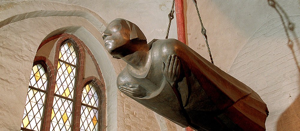 "Der Schwebende" ist eines der bekanntesten Werke von Ernst Barlach.