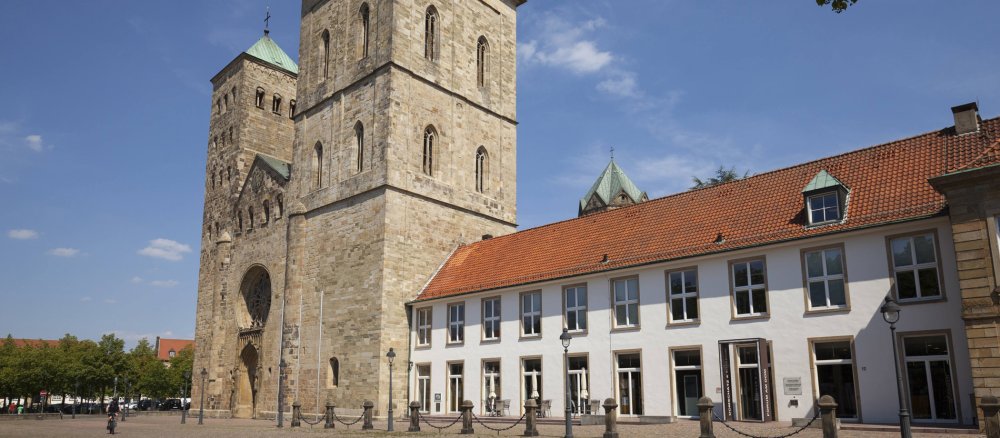 Der romanische Dom St. Petrus in Osnabrück.