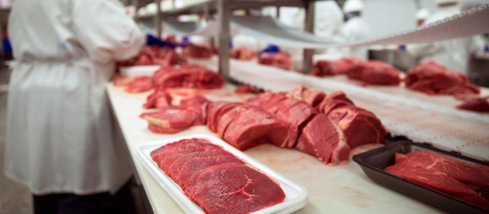 Fleisch in der Fleischfabrik (Symbolbild).