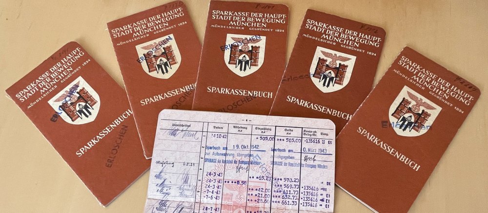 Sparbücher für Kinder in der Obhut des SS-Vereins Lebensborn