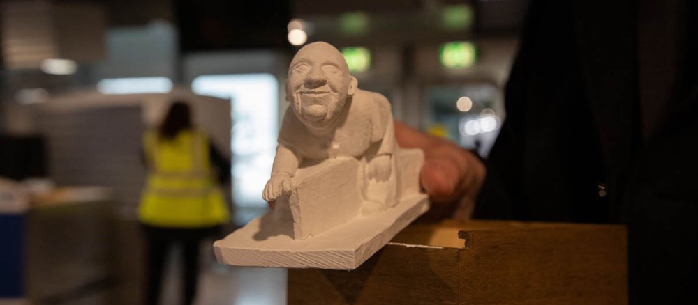 Gipsabdruck der Franziskus-Figur am Kölner Dom