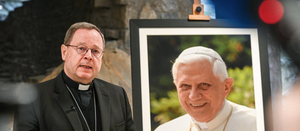 Bishop Georg Bätzing issues a press statement on the death of Pope Emeritus Benedict XVI.