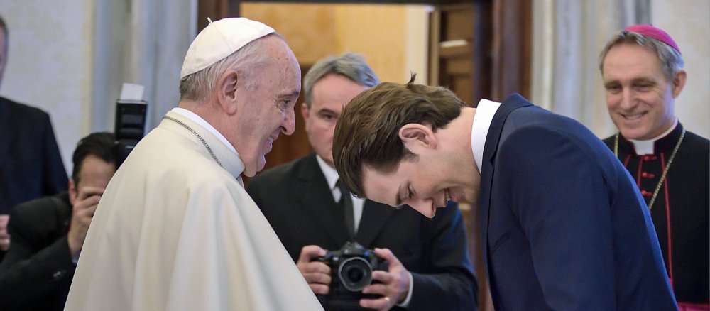 Papst Franziskus begrüßt Sebastian Kurz