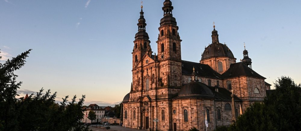 Fuldaer Dom im Morgenlicht am 23. September 2025 in Fulda.