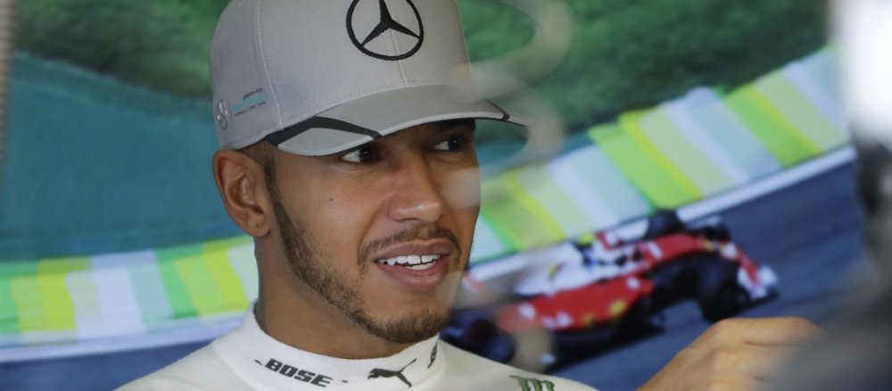 Der Rennfahrer Lewis Hamilton