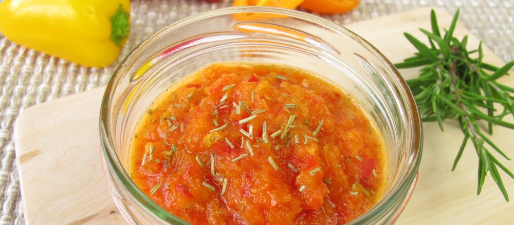 Eine vegetarische Paste oder Soße