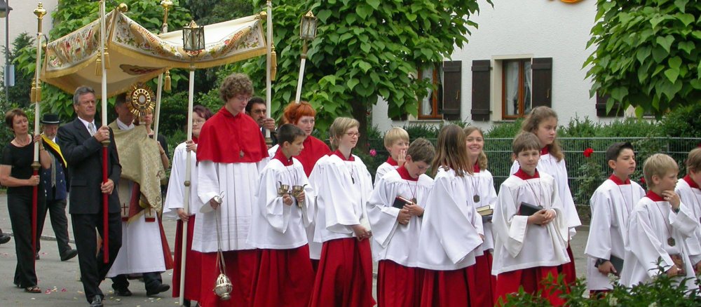 Prozession an Fronleichnam