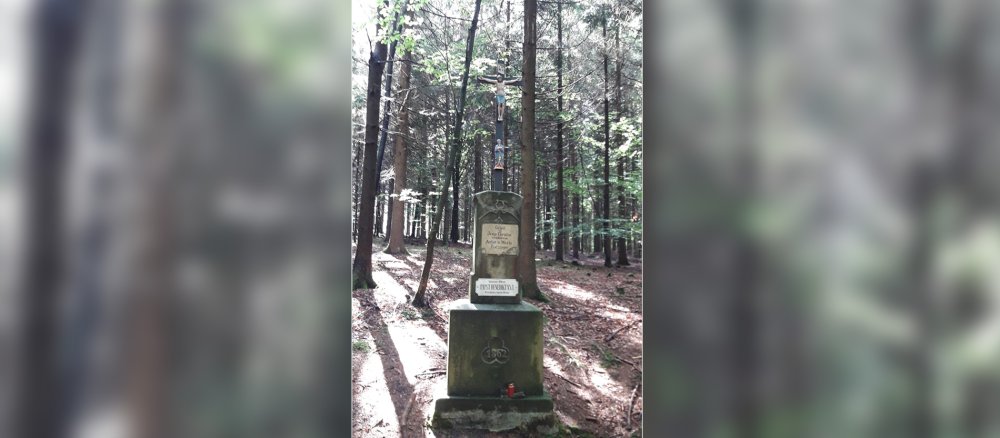 Das fertig renovierte Ratzinger-Kreuz