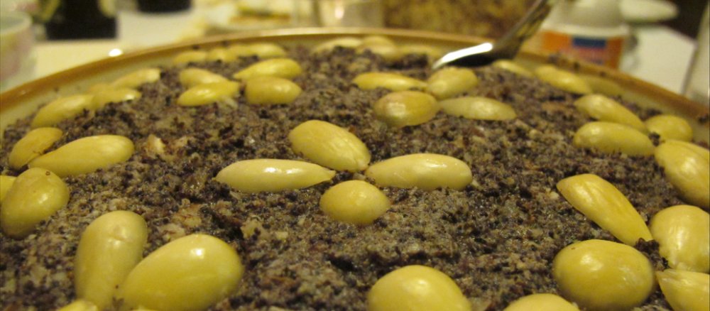 Eine Schüssel der Mohn-Süßspeise "Makowki".