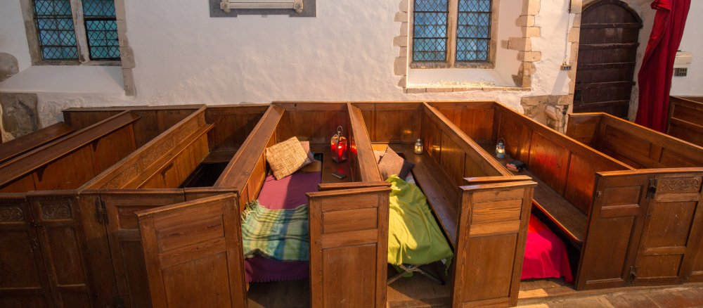 Champing in der Kirche St. Mary the Virgin in Fordwich.
