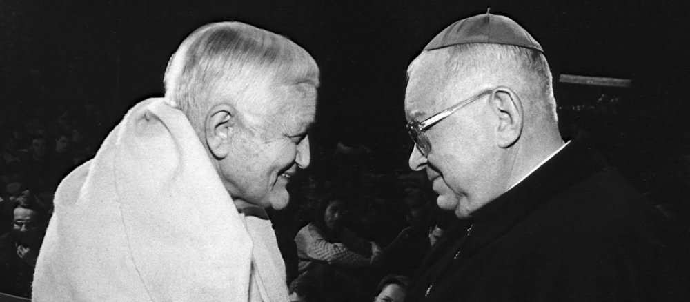 Der Prior von Taize, Frère Roger Schütz und der Erzbischof von Breslau, Kardinal Henryk Gulbinowicz. (1996)