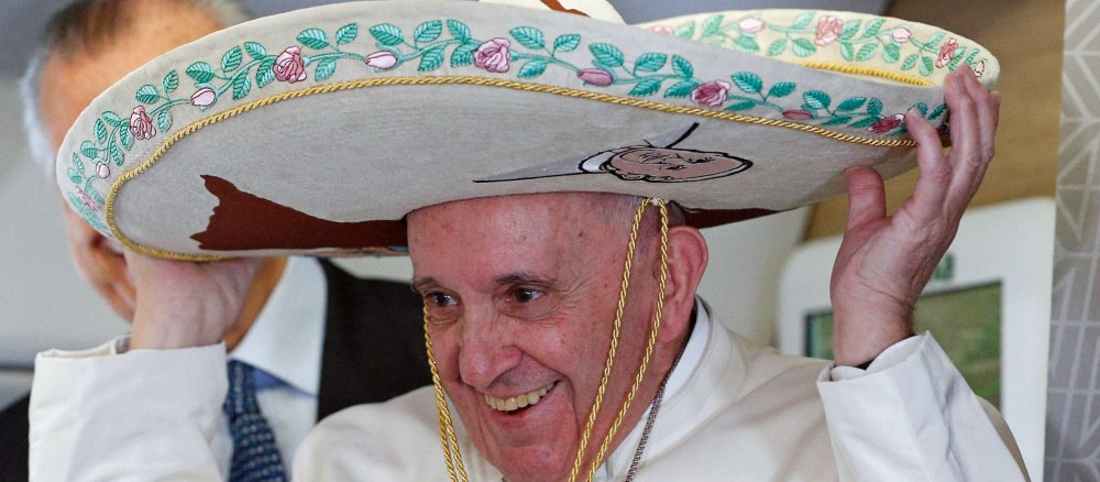 Papst Franziskus mit Sombrero