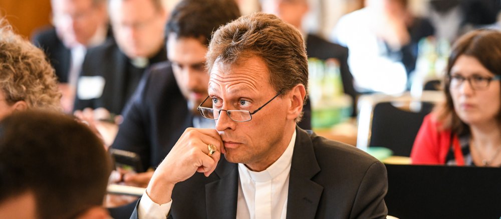Der Bamberger Weihbischof Herwig Gössl beim Synodalen Weg