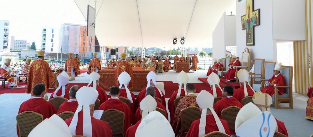 Papst Franziskus bei einer Messe im byzantinischen Ritus
