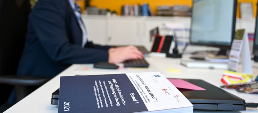 Kirchliches Arbeitsrecht