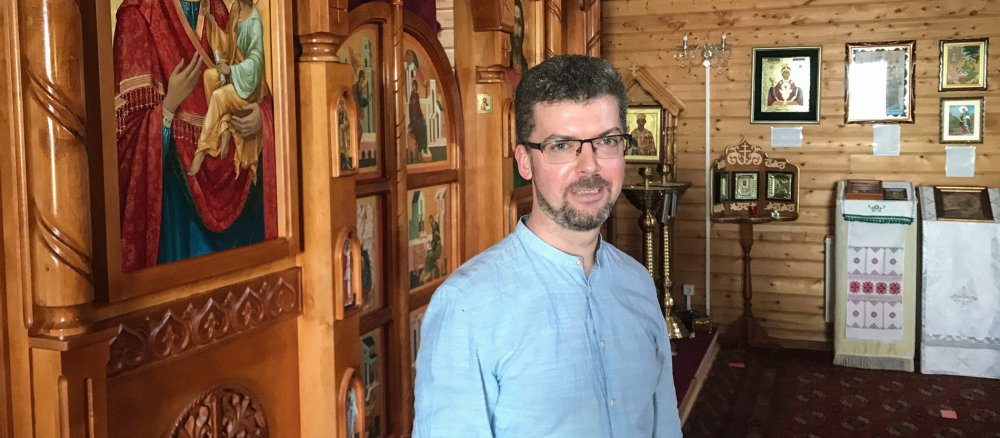 Evgeny Murzin, Gemeindepriester, in der Kirche der Russischen Orthodoxen Gemeinde