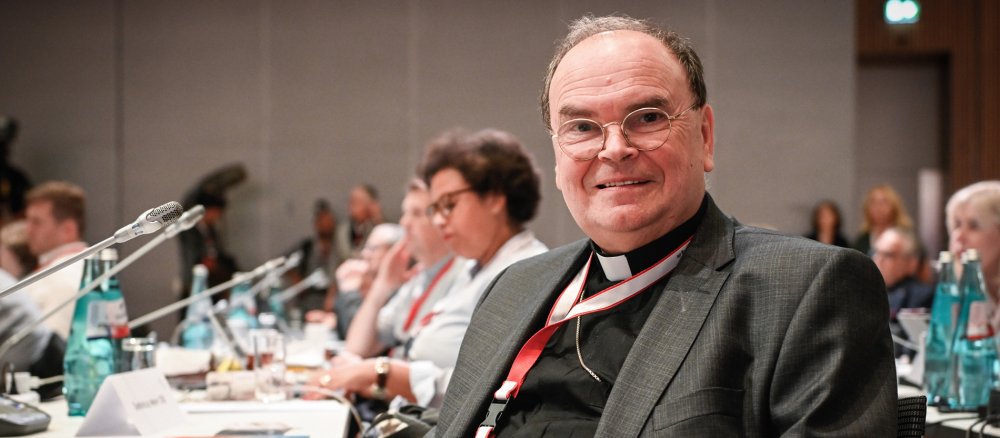 Bischof Bertram Meier während der Synodalversammlung