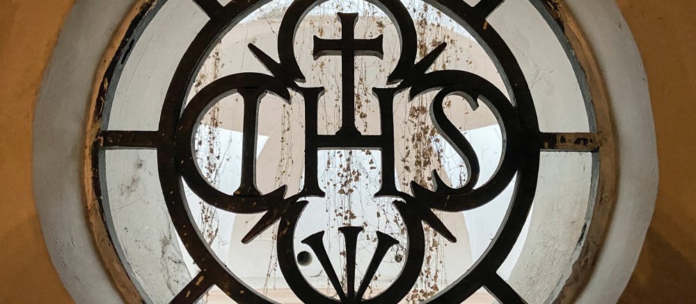 IHS