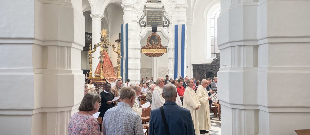 Abschlussgebet der Hanswijk-Prozession in Mechelen